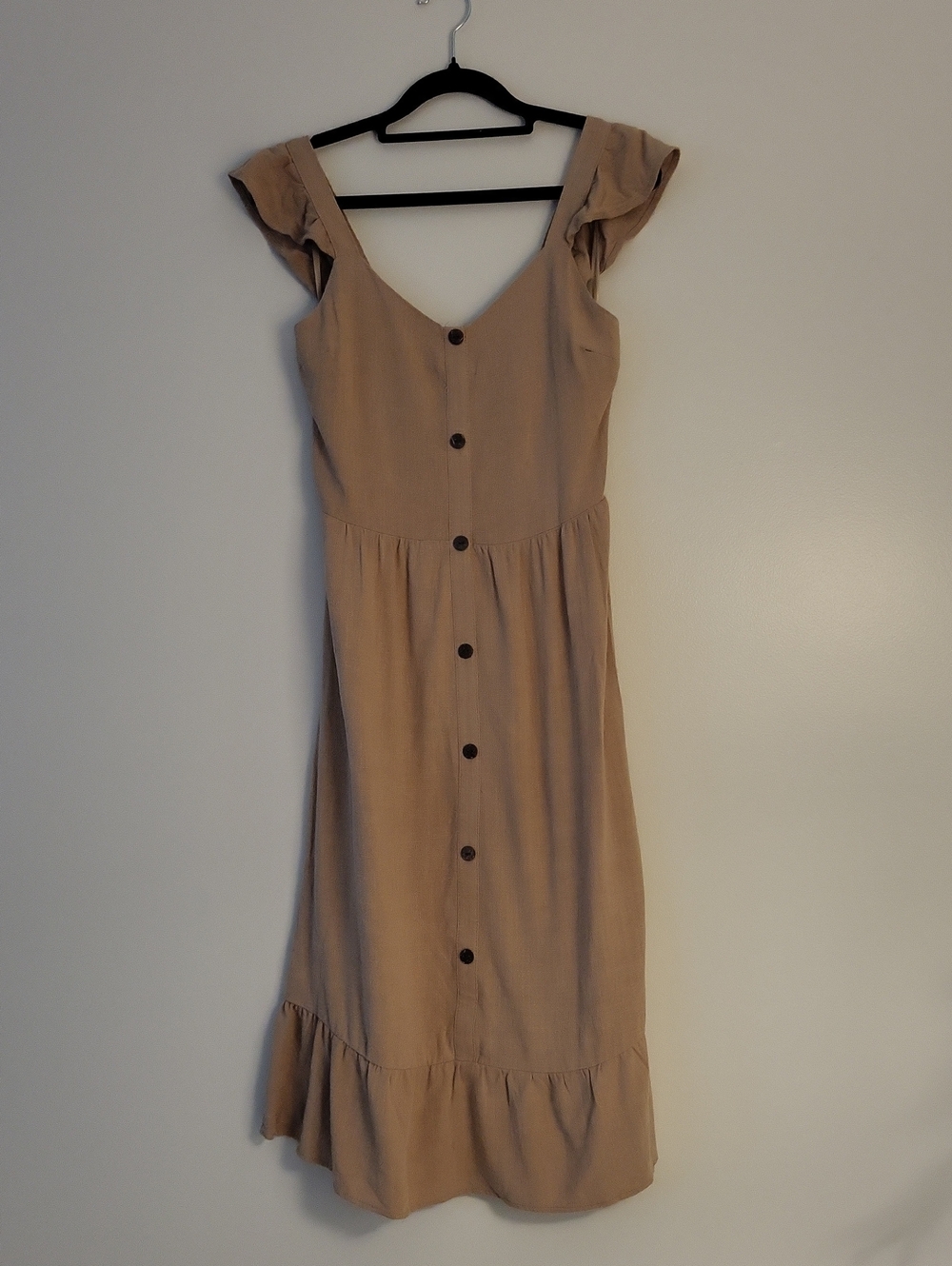 Sleeveless Taupe Button-Front Midi Dress with Ruffle Hem
